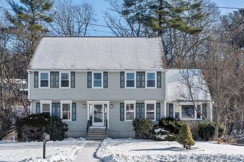 12 Queensway Cir, Nashua, NH 03062-2470