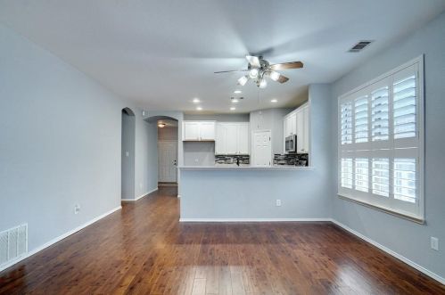 5829 Arena Cir, Fort Worth TX  76179-2369 exterior