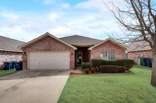 5428 Trout Creek Ct, Fort Worth, TX 76137-4731