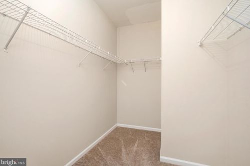 22 Honey Flower Dr, Trenton NJ  08620-9688 exterior