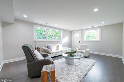 820 Malibu Dr, Silver Spring MD  20901-3648 exterior