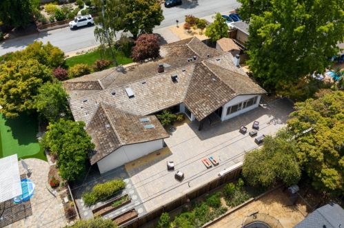 1087 Yorkshire Dr, Los Altos, CA 94024-7053