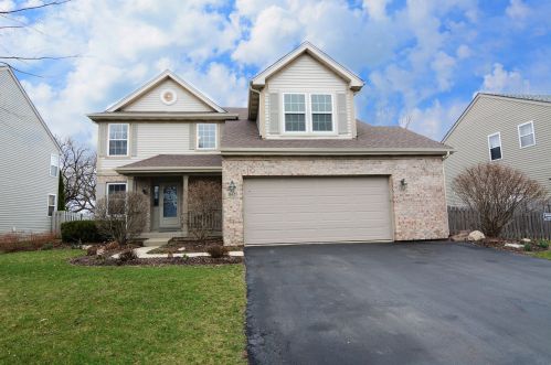 1605 Hartsburg Ln, North Aurora, IL 60542-8943