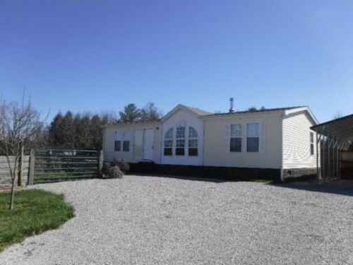 4291 Jonesville Rd, Clarkrange, TN 38553-5118