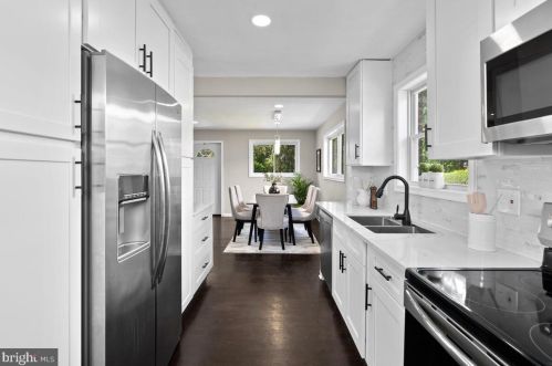 2424 Homestead Dr, Silver Spring MD  20902-4950 exterior