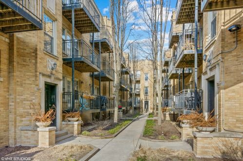 2243 Lincoln Ave, Chicago, IL 60614-3717