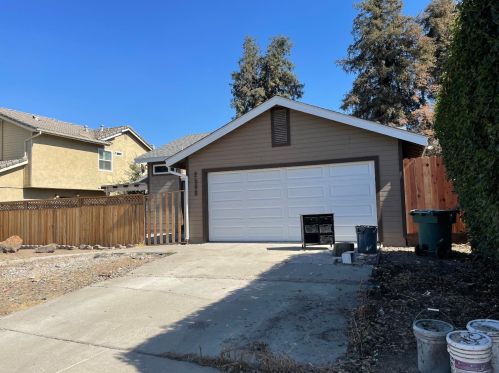 2508 Country Ranch Dr, Modesto, CA 95355-8401