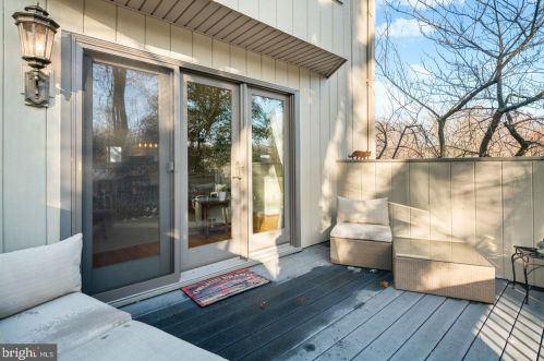 115 The Mews, Tavistock NJ exterior