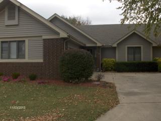 110 Oxford Ln, Branson, MO 65616-3412