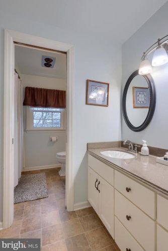 2078 Jarvis Rd, Lancaster PA  17601-6026 exterior