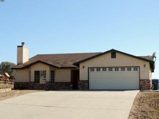 22511 Camp Dr, Tehachapi, CA 93561-8236
