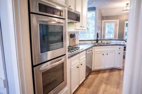 84 Oak Grove Ln, Conroe TX  77304-2515 exterior