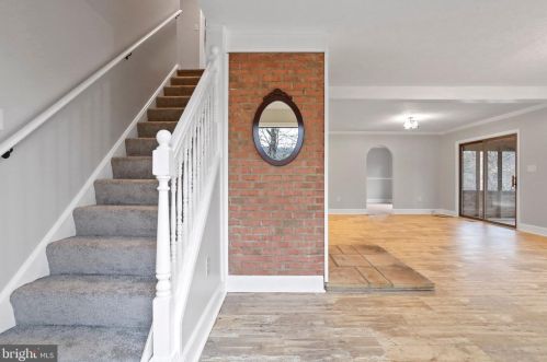 204 Quiet Place Ln, Berkeley Springs WV  25411-6633 exterior