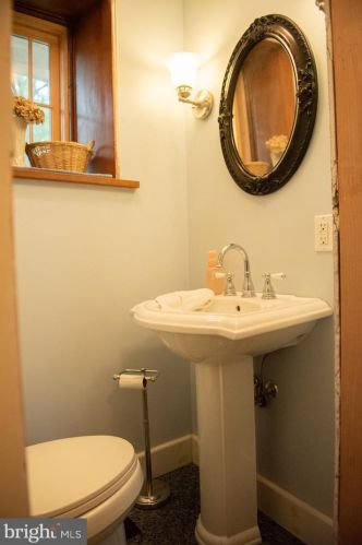 59 East St, Carlisle PA  17013-2505 exterior