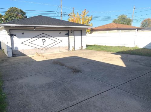 376 Hoxie Ave, Calumet City, IL 60409-2314
