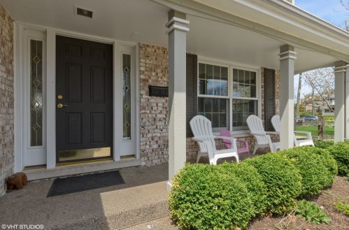 1030 Ridgewood Dr, Highland Park, IL 60035-4024