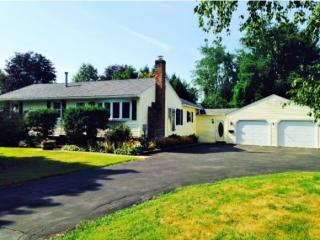 67 Toftree Ln, Dover, NH 03820-4657