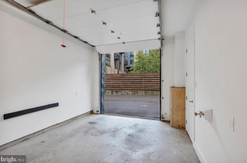 634 5th St, Philadelphia PA  19123-2215 exterior