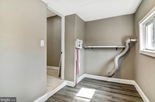 6142 Larchwood Ave, Philadelphia PA 19143-1006 exterior