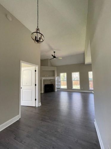 504 Club Valley Dr, Stockbridge, GA 30281-2016