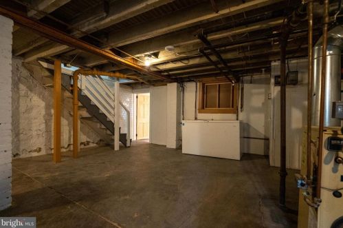 131 Ross St, Lancaster PA  17602-1926 exterior