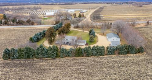 48817 State Highway 22, Kasota, MN 56050-4238