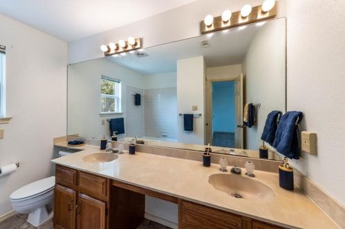 1607 Elvas Way, Austin TX  78758-2204 exterior