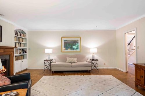 4247 Harrogate Dr, Atlanta GA  30327-3624 exterior