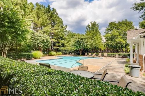 206 Spg Hts Ln, Smyrna GA  30080-3792 exterior