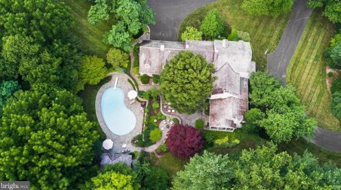 1501 Clayton Rd, Lancaster PA  17603-2405 exterior