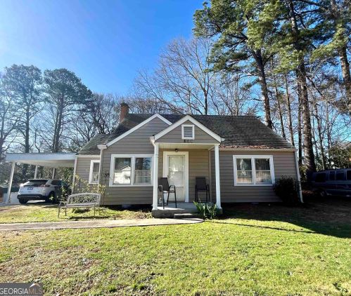 138 Letourneau Dr, Toccoa, GA 30577-3156