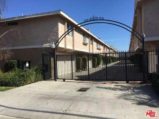 13534 Cordary Ave, Hawthorne CA  90250-7458 exterior