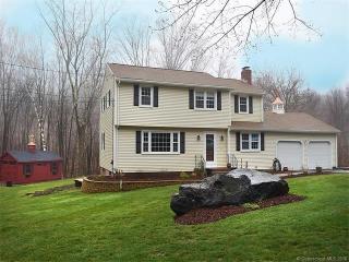 76 Pilgrim Dr, Tolland, CT 06084-2906