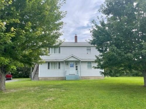 27 Eastern Ave, Brewer, ME 04412-1507