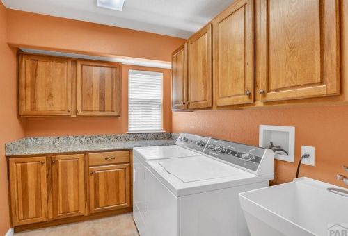 4723 Desert Candle Dr, Pueblo CO  81001-1037 exterior