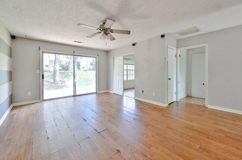 328 Cabaret Ct, Marietta, GA 30064-3618
