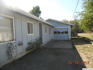 932 Kirk Ave, Brownsville, OR 97327-2214