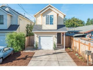 5427 Malden St, Portland OR  97206-9065 exterior