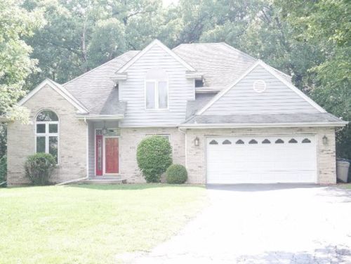 856 Charles St, Crete, IL 60417-1507
