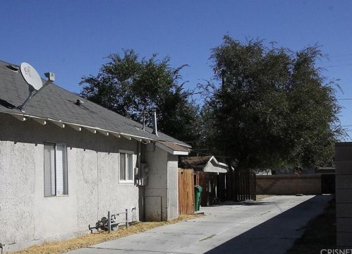 45142 Cedar Ave, Lancaster, CA 93534-2510