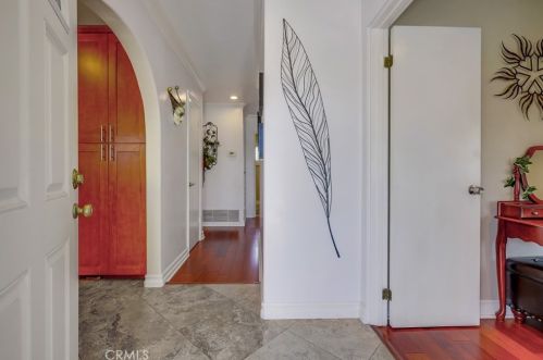 305 Kenmore St, Anaheim CA  92804-2114 exterior