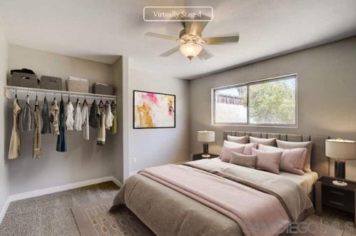 4204 Thomas St, Oceanside, CA 92056-4221