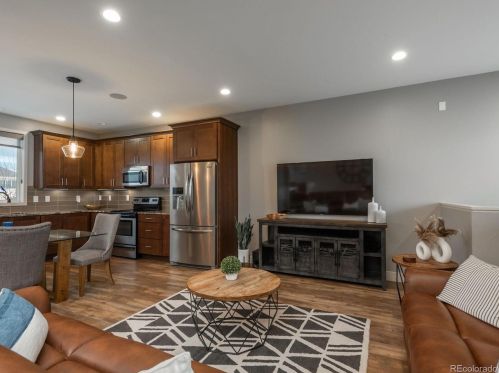 14 45th Ave, Denver CO  80216-3502 exterior