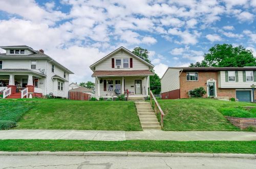 308 Ridge Rd, Springfield, OH 45503-3340