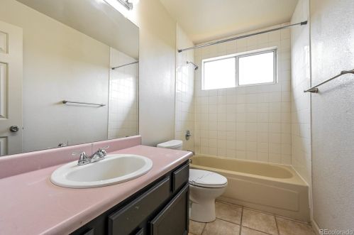 21582 Omaha Ave, Parker CO 80138-7238 exterior