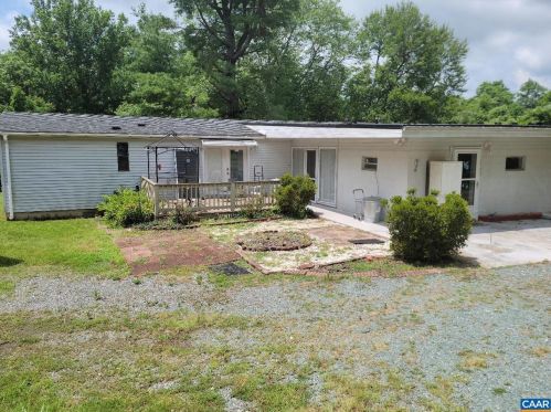 3300 Mineral Dr, Earlysville, VA 22936-2813