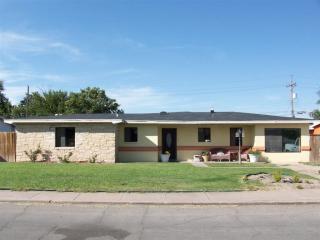 12 Wells St, Roswell, NM 88203-8028