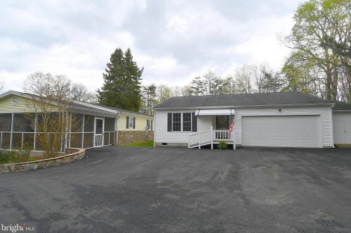 340 Highland Ridge Rd, Berkeley Springs WV  25411-3898 exterior