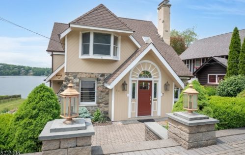 14 Shore Trl, Sparta, NJ 07871-1811