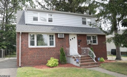 390 Preakness Ave, Paterson, NJ 07502-1108
